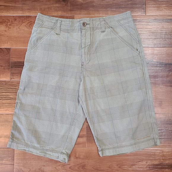 Columbia Other - Columbia Shorts Mens 36 OmniShade Ripstop Flat Front Long Bermuda Mini Plaid